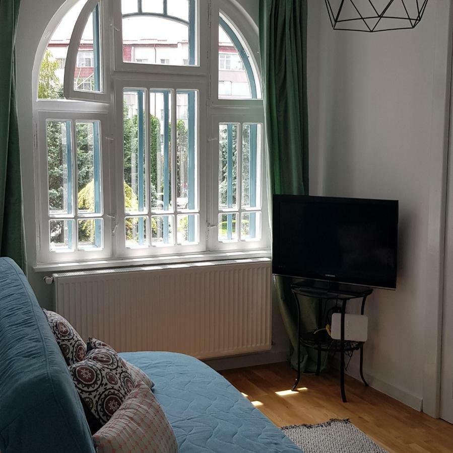 Апартаменты Old Town Apartament Тырговиште Экстерьер фото